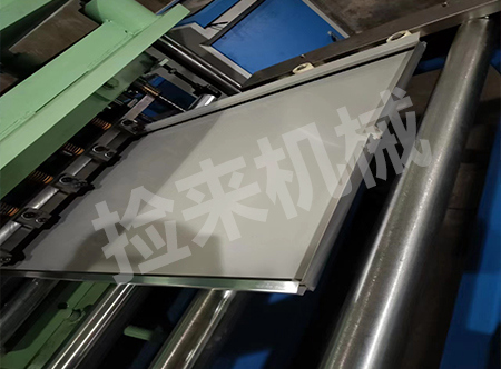 盒子板設(shè)備技術(shù)創(chuàng)新推動(dòng)包裝制造業(yè)工藝升級